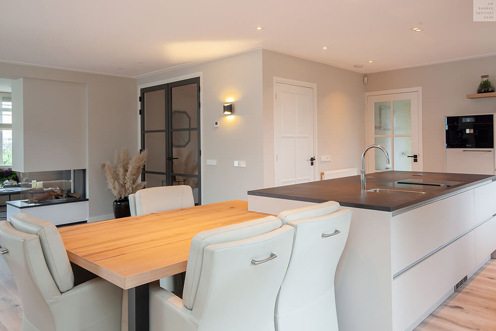 02_Keuken_Eiland_Wit_Lans