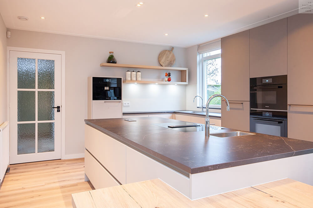08_Keuken_Eiland_Wit_Lans