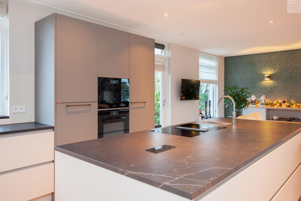 11_Keuken_Eiland_Wit_Lans-1